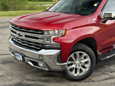 Used 2021 Chevrolet Silverado 1500 LTZ w/ LTZ Premium Package AWD/4WD image 8
