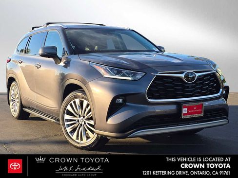 Certified 2021 Toyota Highlander Platinum image 1