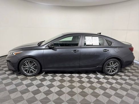 Used 2024 Kia Forte GT-Line FWD image 3