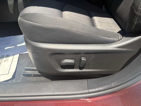 Used 2025 Nissan Altima 2.5 SV FWD image 20