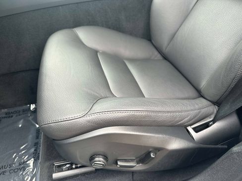 Certified 2025 Volvo XC60 B5 Plus image 18