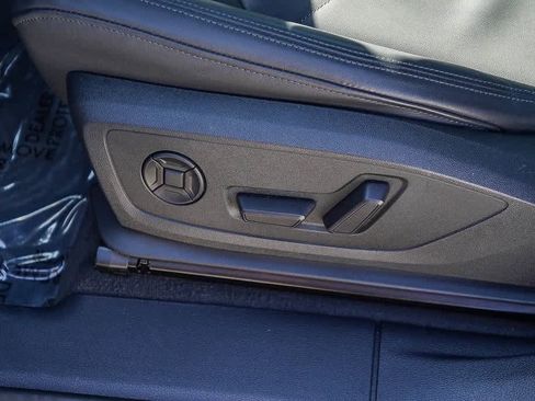 Used 2023 Audi Q3 2.0T Premium w/ Convenience Package image 24