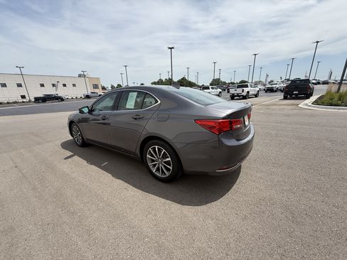 Used 2019 Acura TLX FWD image 3