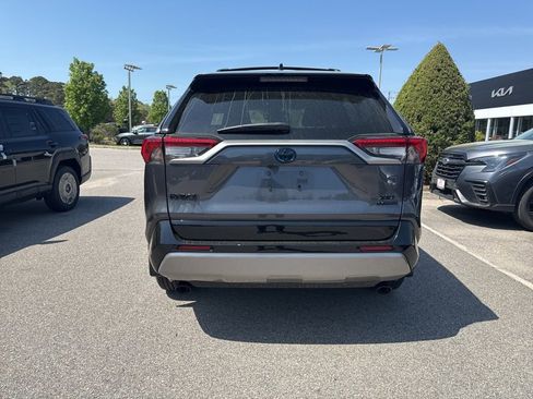 Used 2024 Toyota RAV4 XSE w/ Weather Package image 4