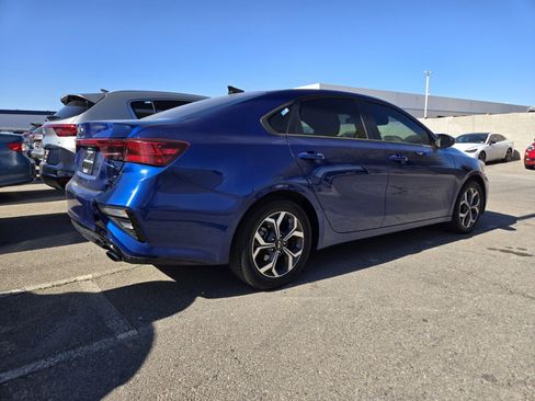 Certified 2021 Kia Forte LXS image 3