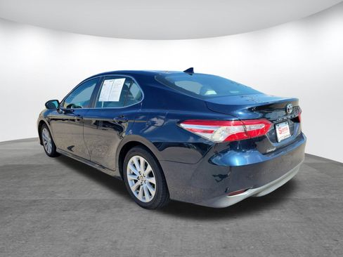 Used 2020 Toyota Camry LE FWD image 22