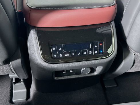 New 2026 INFINITI QX80 Autograph w/ Premium Cargo Package image 32