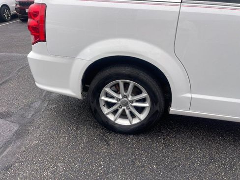 Used 2018 Dodge Grand Caravan SXT FWD image 8