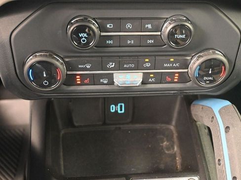 Used 2022 Ford Bronco Wildtrak AWD/4WD image 13