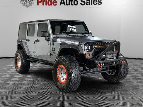 Used 2015 Jeep Wrangler Unlimited Sport w/ Quick Order Package 24S AWD/4WD image 3