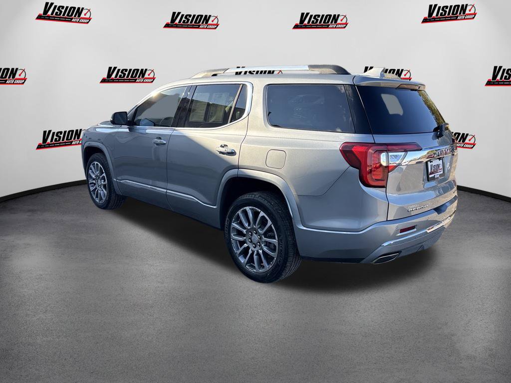 Used 2023 GMC Acadia Denali w/ Denali Ultimate Package AWD/4WD image 3