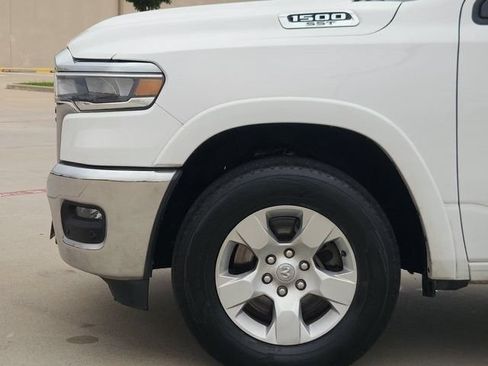 Used 2025 RAM 1500 Big Horn AWD/4WD image 8