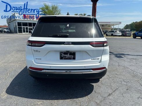 Used 2023 Jeep Grand Cherokee Limited w/ Luxury Tech Group II image 15