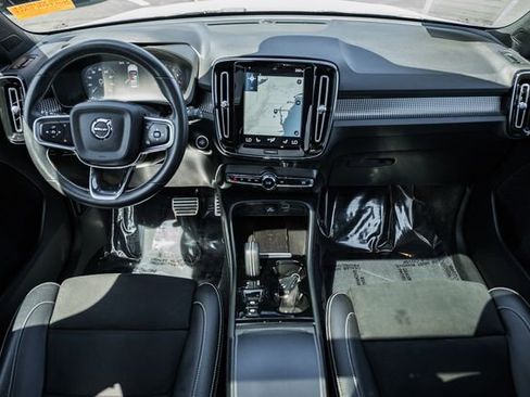 Used 2021 Volvo XC40 T5 R-Design w/ Advanced Package AWD/4WD image 21