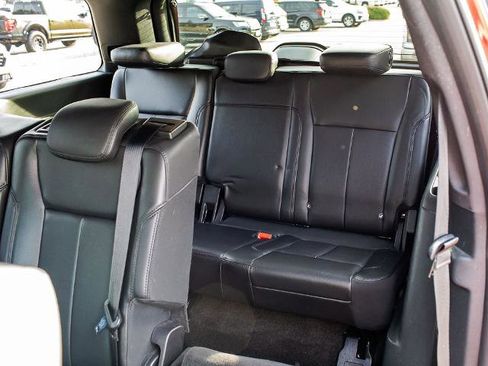 Certified 2020 Ford Expedition XLT w/ Equipment Group 202A image 17