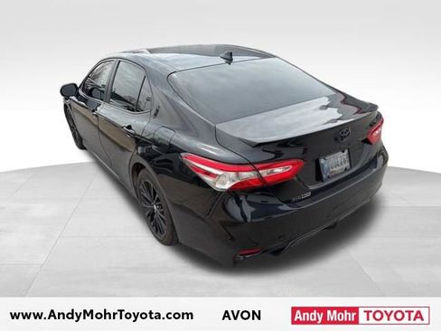 Used 2019 Toyota Camry SE image 5