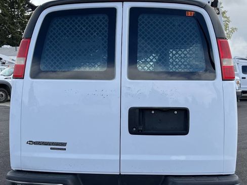 Used 2014 Chevrolet Express 2500 image 6