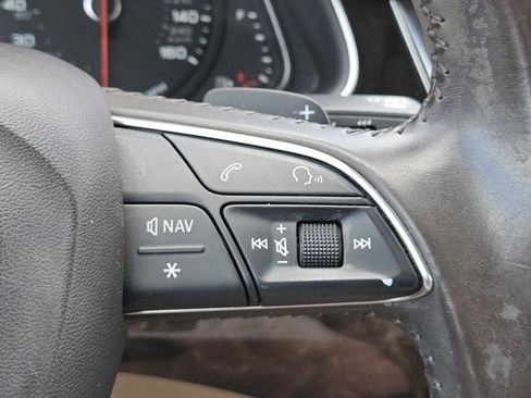 Used 2018 Audi Q7 3.0T Premium AWD/4WD image 19