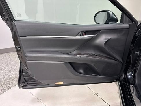 Used 2023 Toyota Camry XSE AWD/4WD image 11
