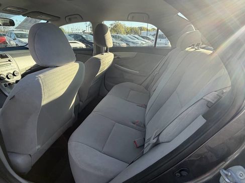 Used 2011 Toyota Corolla LE image 12