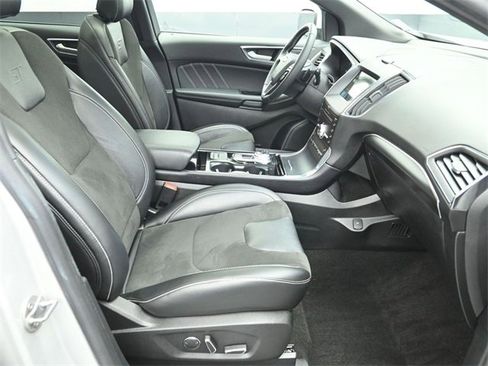Certified 2019 Ford Edge ST w/ Convenience Package image 31