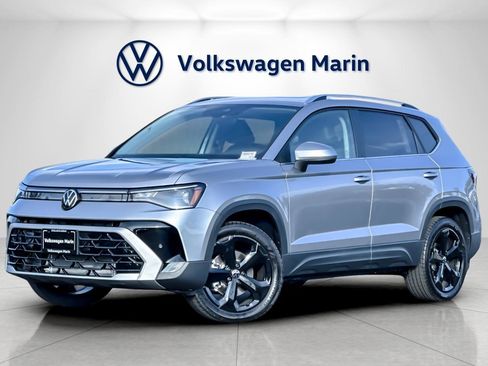 New 2026 Volkswagen Taos SEL image 1