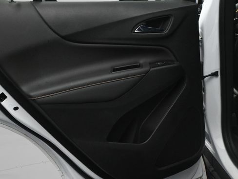 Used 2022 Chevrolet Equinox Premier AWD/4WD image 12