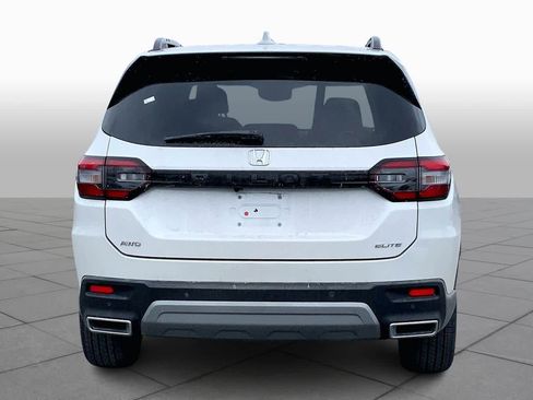 Used 2024 Honda Pilot Elite image 5