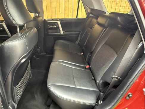 Used 2018 Toyota 4Runner Limited w/ Four Season Floor Mat Package image 14
