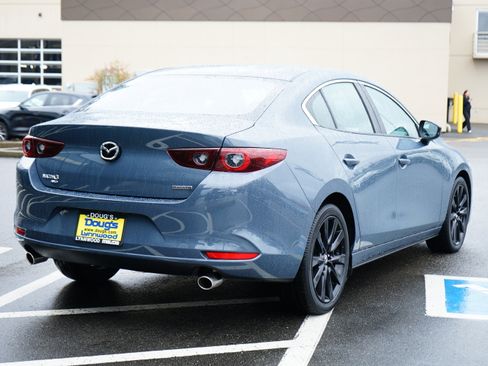 Used 2025 MAZDA MAZDA3 s image 3