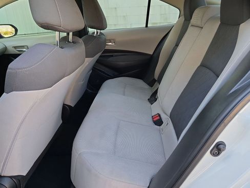 Used 2020 Toyota Corolla LE image 26