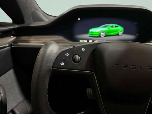 Used 2021 Tesla Model S Plaid image 17