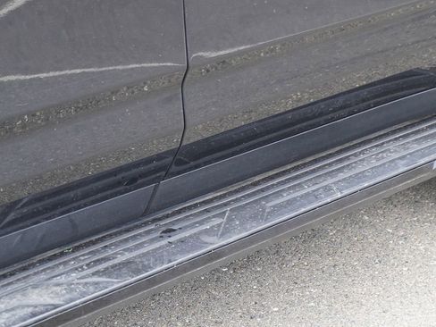 Used 2025 Chevrolet Suburban RST w/ Comfort Package image 3