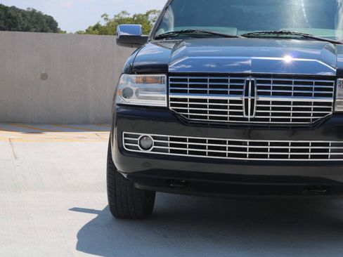 Used 2014 Lincoln Navigator 2WD image 48