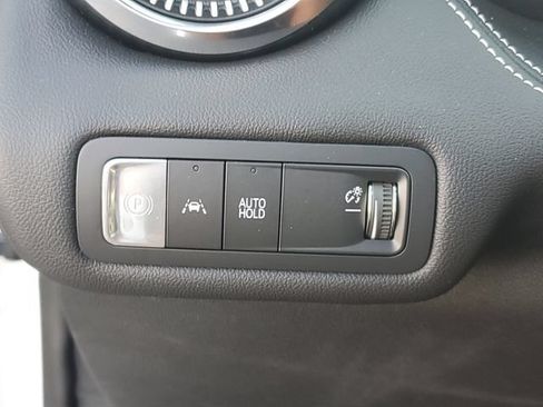 Certified 2024 Chevrolet Blazer EV LT AWD/4WD image 20