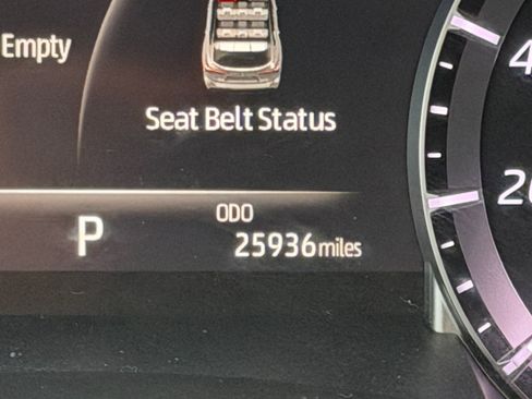 Used 2023 Toyota Highlander LE image 20