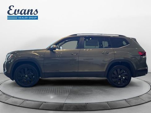 New 2026 Volkswagen Atlas SE AWD/4WD image 2