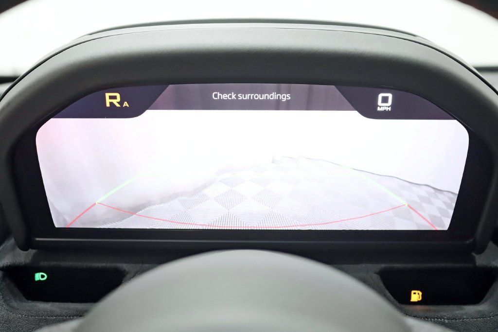 Used 2018 McLaren 720S RWD image 31