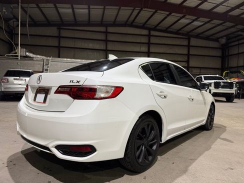 Used 2017 Acura ILX FWD image 5