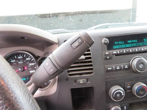 Used 2012 Chevrolet Silverado 2500 W/T RWD image 16