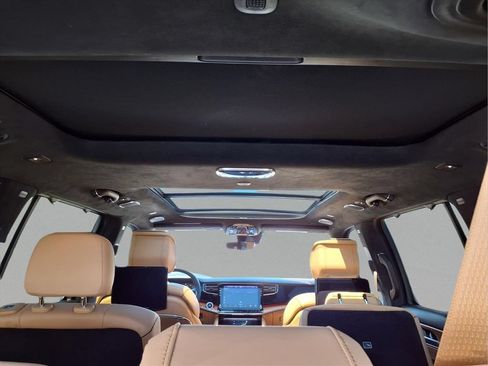 Used 2022 Jeep Grand Wagoneer Series III w/ Rear Seat Video Group 1 AWD/4WD image 8