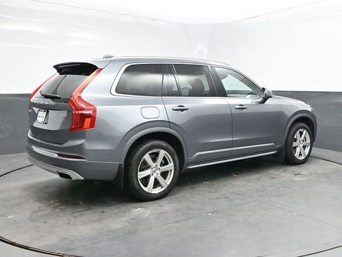 Used 2020 Volvo XC90 T6 Momentum w/ Protection Package image 7