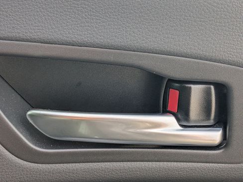 Certified 2026 Toyota Sienna XSE FWD image 31