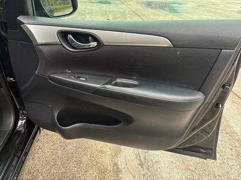 Used 2017 Nissan Sentra S FWD image 26
