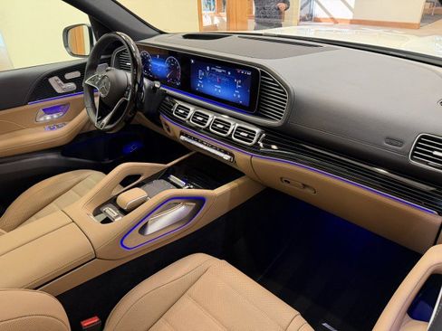 Certified 2025 Mercedes-Benz GLS 580 4MATIC image 14