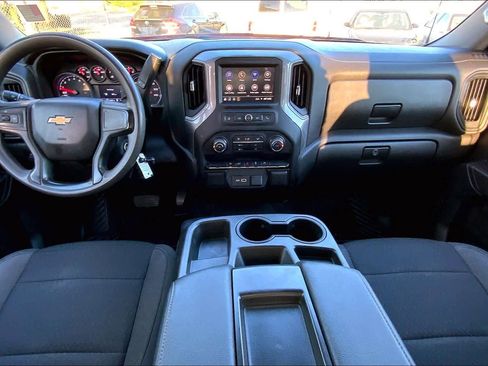 Used 2022 Chevrolet Silverado 1500 Custom image 14