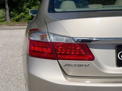 Used 2014 Honda Accord EX-L image 10