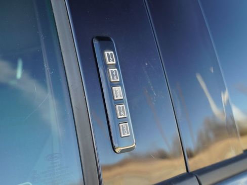 Used 2018 Ford F150 XLT w/ Equipment Group 302A Luxury image 11