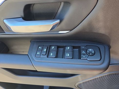 New 2026 RAM 1500 4x4 Crew Cab image 28