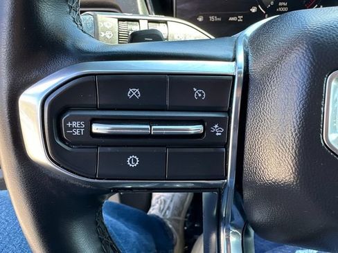 Used 2025 GMC Terrain Elevation AWD/4WD image 32